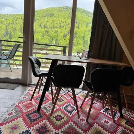 #хвoя Tatil Evi *